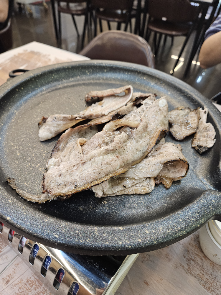 Mokpomuanjipbulgui (목포무안짚불구이) 2