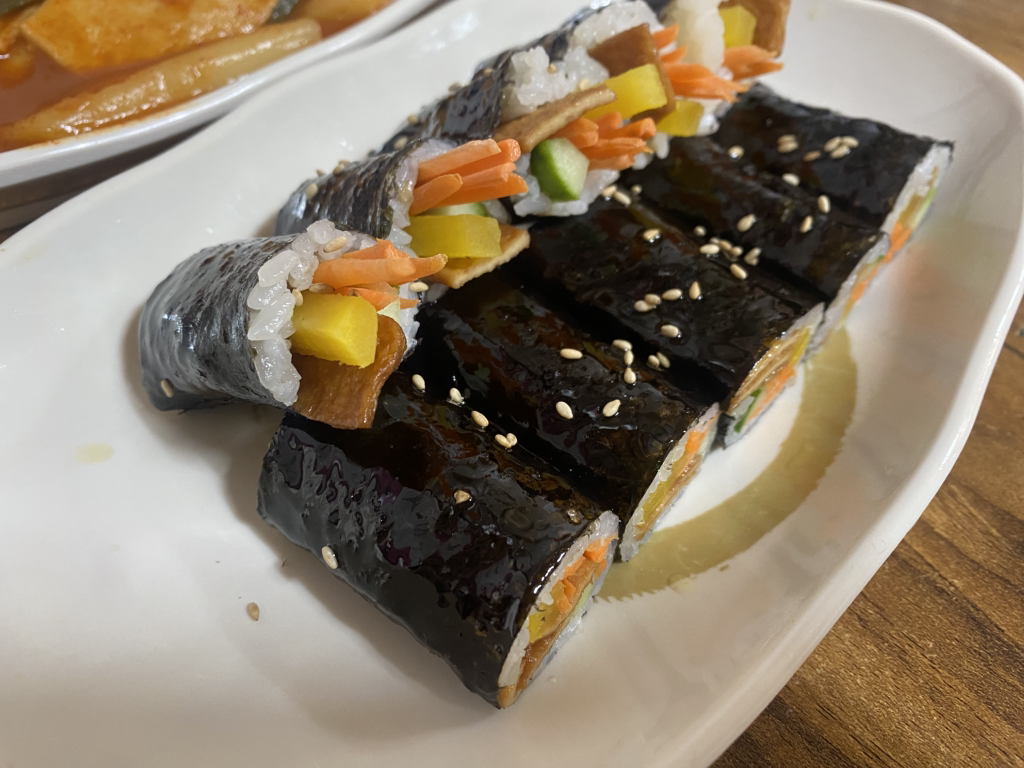 Gansikitteotda (간식이떴다) 2