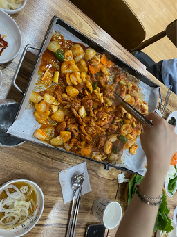 Geumcheongolorimyeongga (금천골오리명가) 2