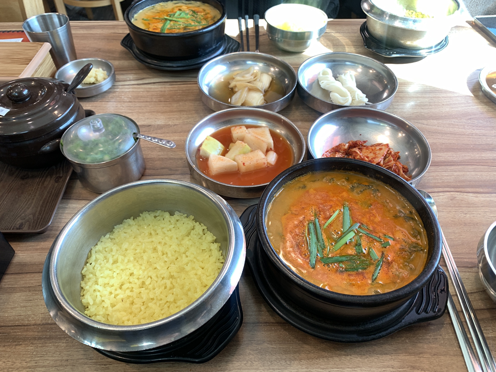 Wonjoseolakchueotang (원조설악추어탕) 2