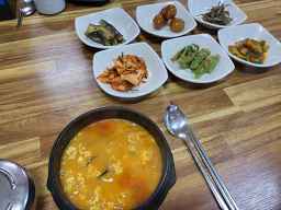 Dujaegogaesundubu (두재고개순두부) 1