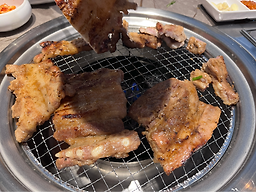 육화백 2
