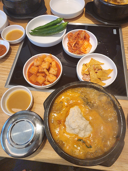 콩뼈숯뼈감자탕 회현역점 사진 2