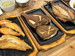 Wolmiganjanggejang (월미간장게장) 3