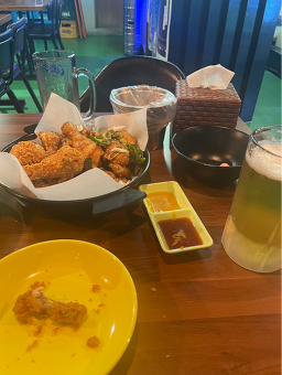 베이직프라이드치킨 망원직영점 사진 5