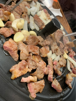 꺼먹돼지 1