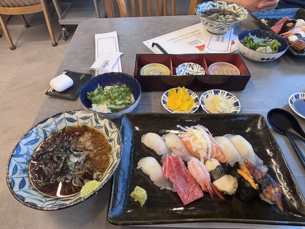 Gosihikari sinseonhan chobap (고시히카리 신선한 초밥) 3