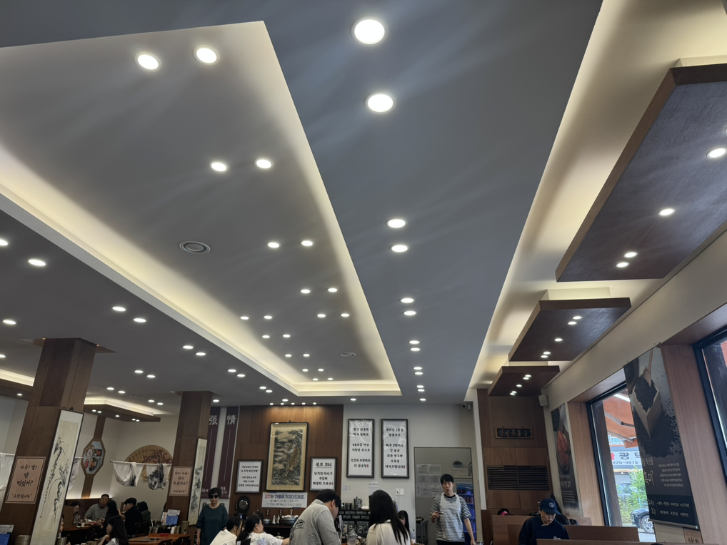 기장옥샤브칼국수 수원본점 대표 사진