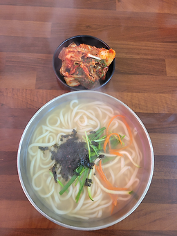 Songurikalguksu (송우리칼국수) 3