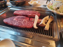 Wanggaepeuaenbi (왕가에프앤비) 3