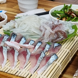 고등어회전문점 우성이네 사진 3