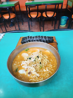Gimbapaenguksi (김밥앤국시) 2