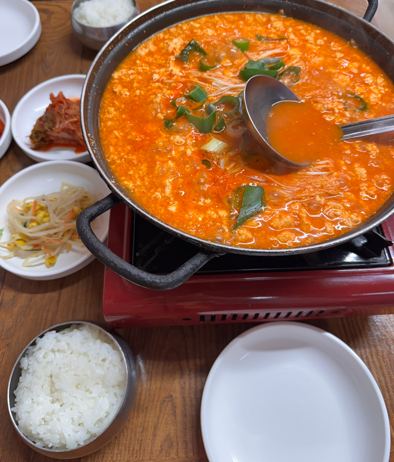 Gangneungchodangdubuchon (강릉초당두부촌) 1