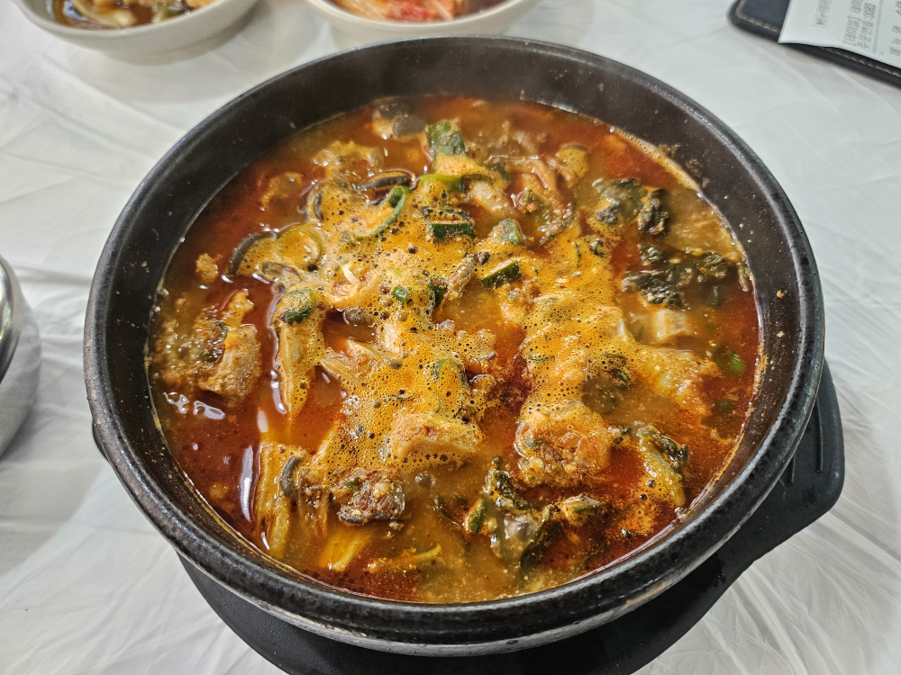 Hyeonri samcheonggak (현리 삼청각) 1