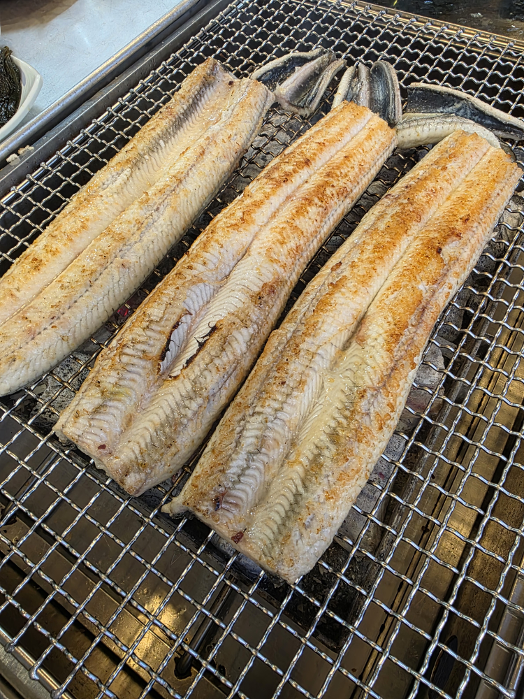 Cheonhajangsa pungcheonjangeo (천하장사 풍천장어) 1