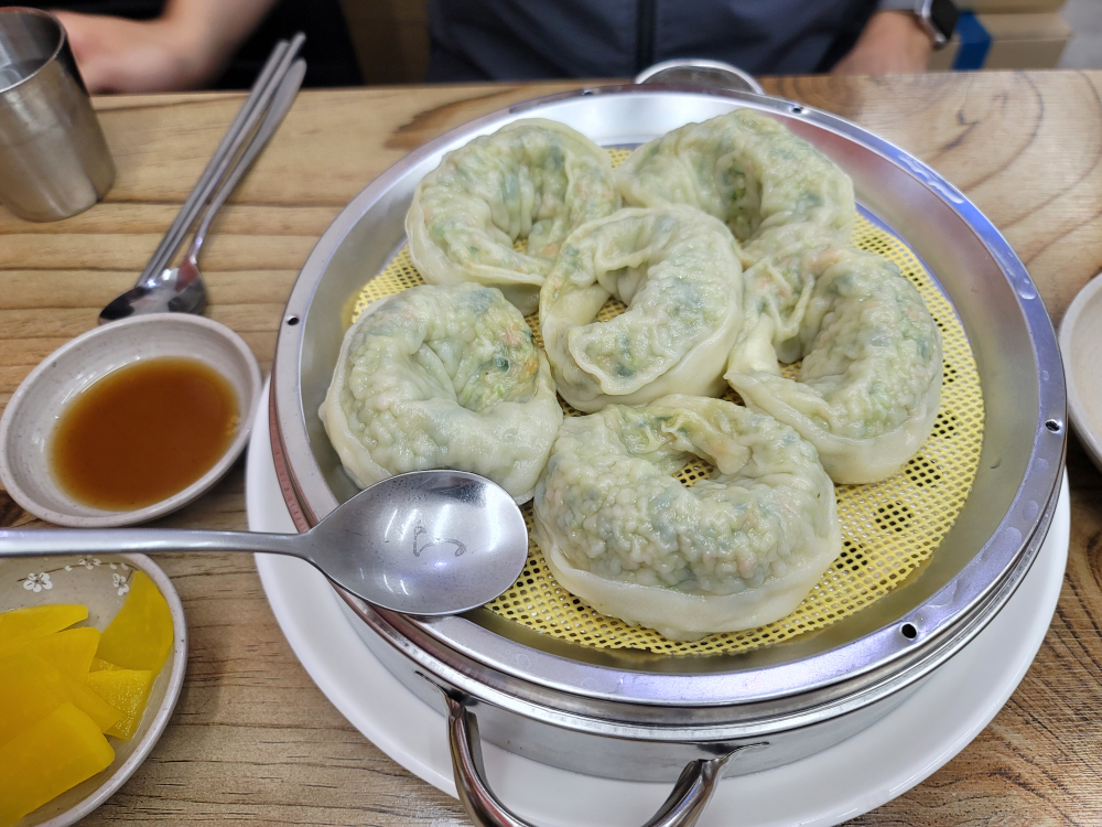 Jinyeongmilmyeon (진역밀면) 2