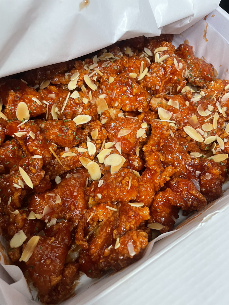Manseokdakgangjeong sijangjeom (만석닭강정 시장점) 1