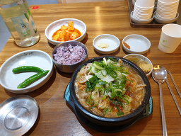 Jejueunhuinehaejangguk (제주은희네해장국) 3