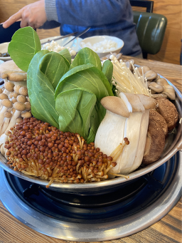 Chungmusonkalguksu 4