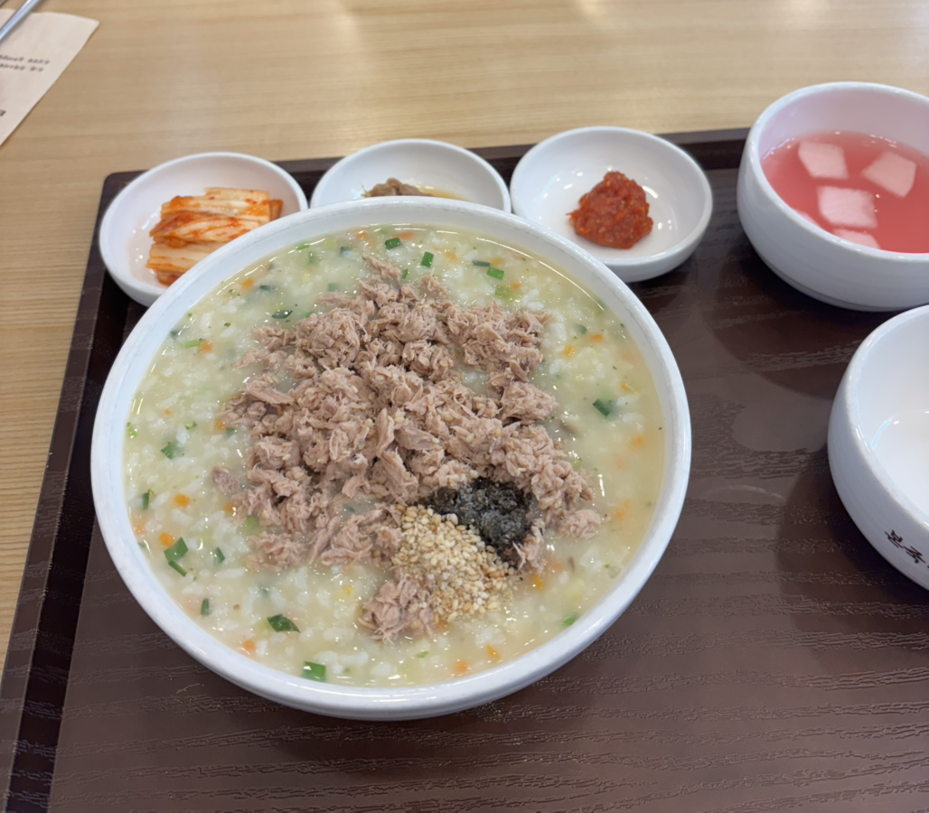 본죽&비빔밥cafe 내발산점 대표 사진