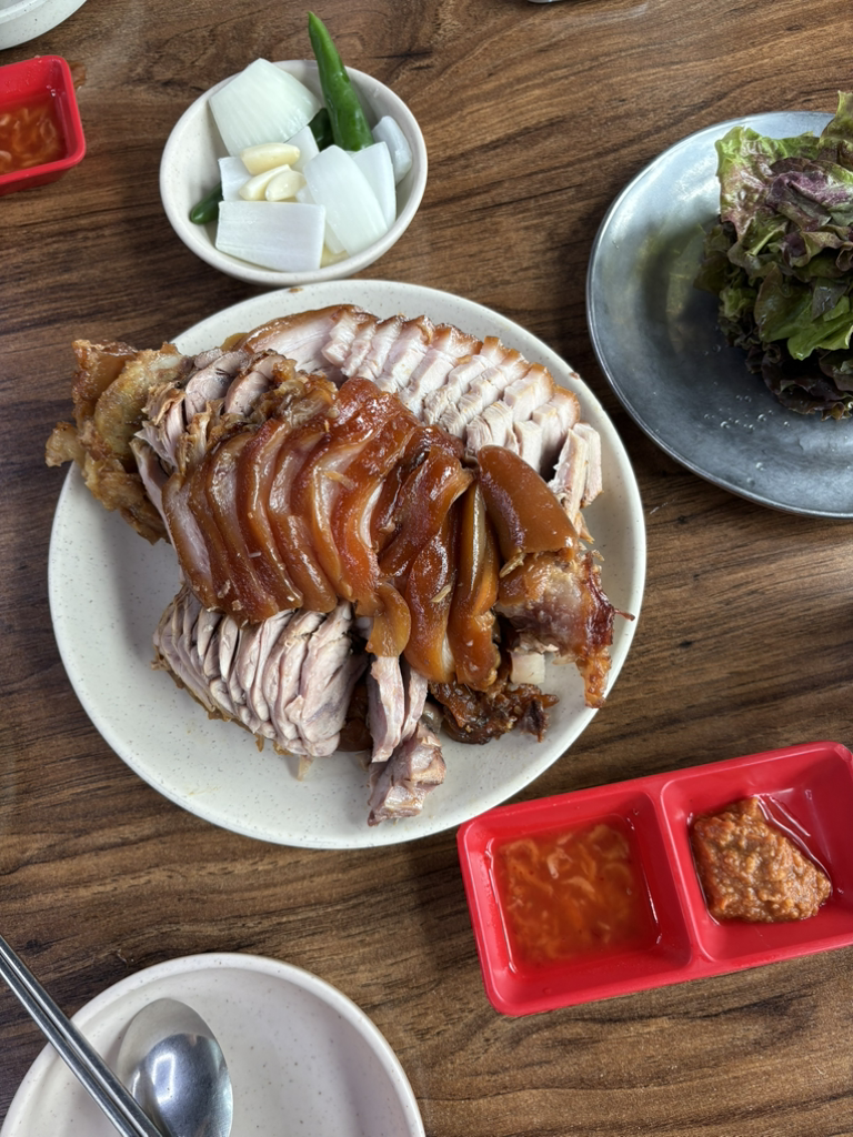Ttungttungihalmeonijip (뚱뚱이할머니집) 2