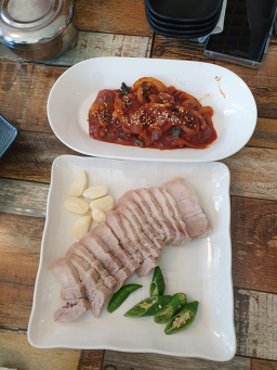 Jeomsimbapsang jeonyeoksulsang (점심밥상 저녁술상) 3