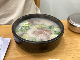Jangteolboseolleongtang (장털보설렁탕) 3