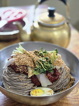 Bongasinsukhuijingolmakguksu (본가신숙희진골막국수) 3
