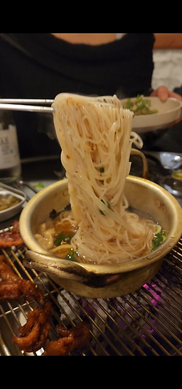 Heoganaendakbal (허가낸닭발) 2