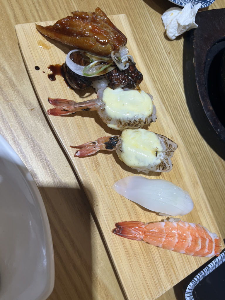 Nurichobapchamchi (누리초밥참치) 2