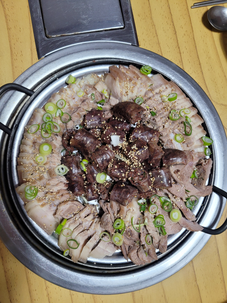 Muhaksikyuksikdang 4