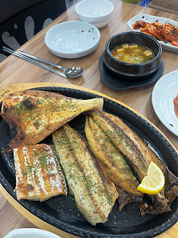 Eochonmaeul (어촌마을) 2