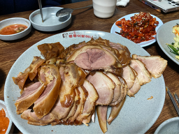 장충동 뚱뚱이할머니족발보쌈 원효점 사진 2