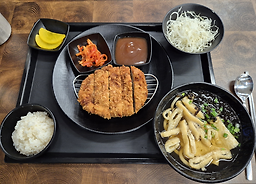 Seongbukdonkkaseu, naneunkape (성북돈까스, 나는카페) 3