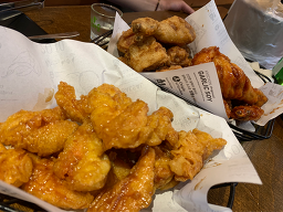 교촌치킨 수지2지구점 사진 5