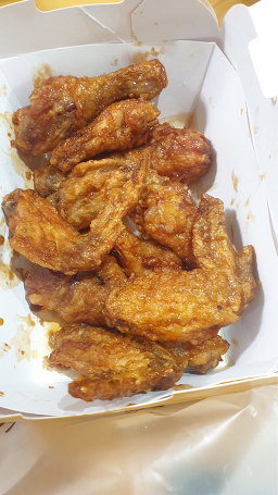 BHC치킨 신방화사거리점 대표 사진