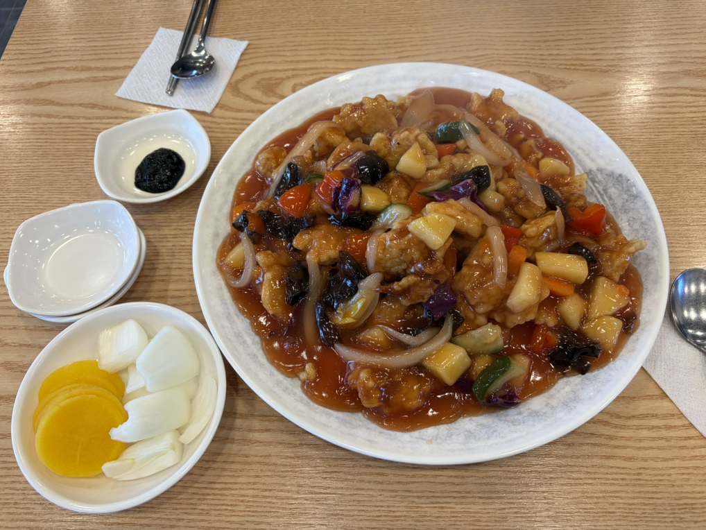 Oksansikdang (옥산식당) 2