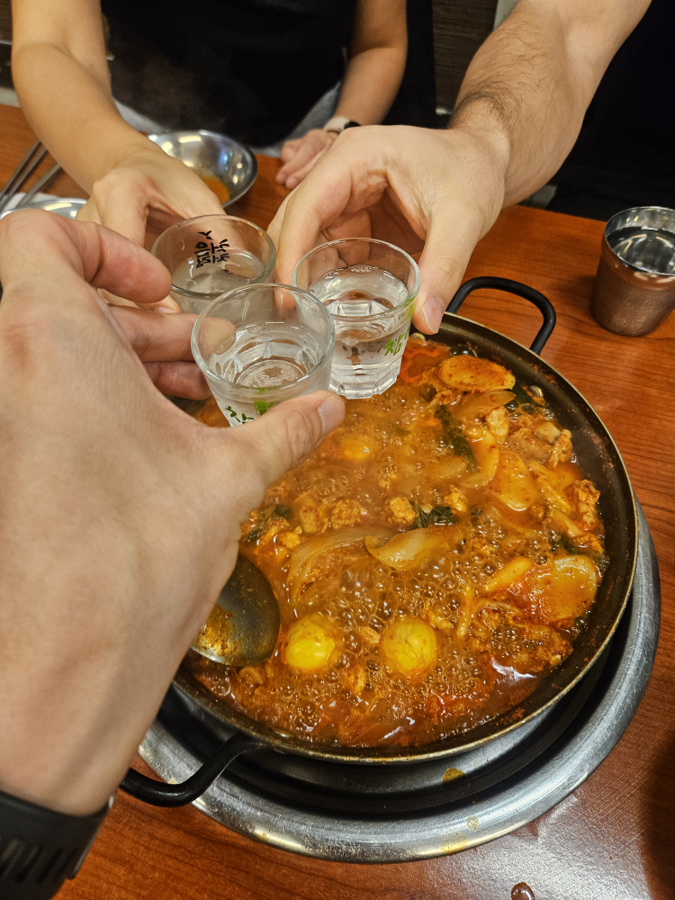 Gangyeonggamnedaknaejang (강영감네닭내장) 3