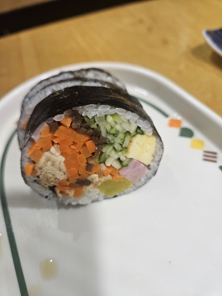 Yamsaemgimbap (얌샘김밥) 1
