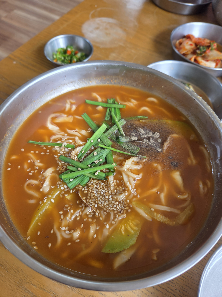 비오네칼국수 2