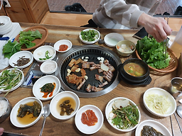 Gangsoeneheukdwaeji (강쇠네흑돼지) 1
