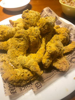 BHC치킨 충무로역점 사진 4