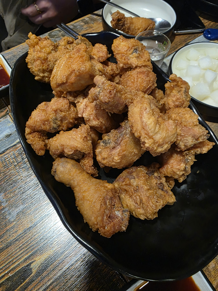 Chanmichikin motgoljeom (찬미치킨 못골점) 2