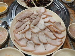 Suansikyuksikdang (수안식육식당) 1