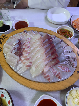 역전횟집&대게 4