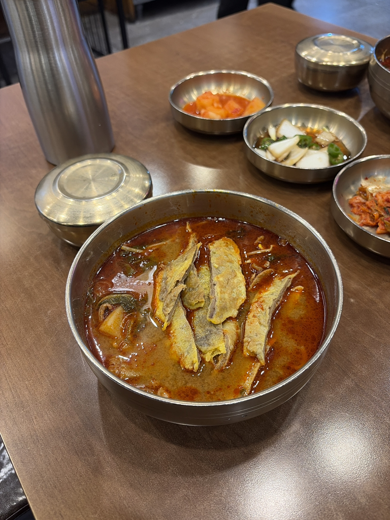 육전국밥 홍대점 사진 5