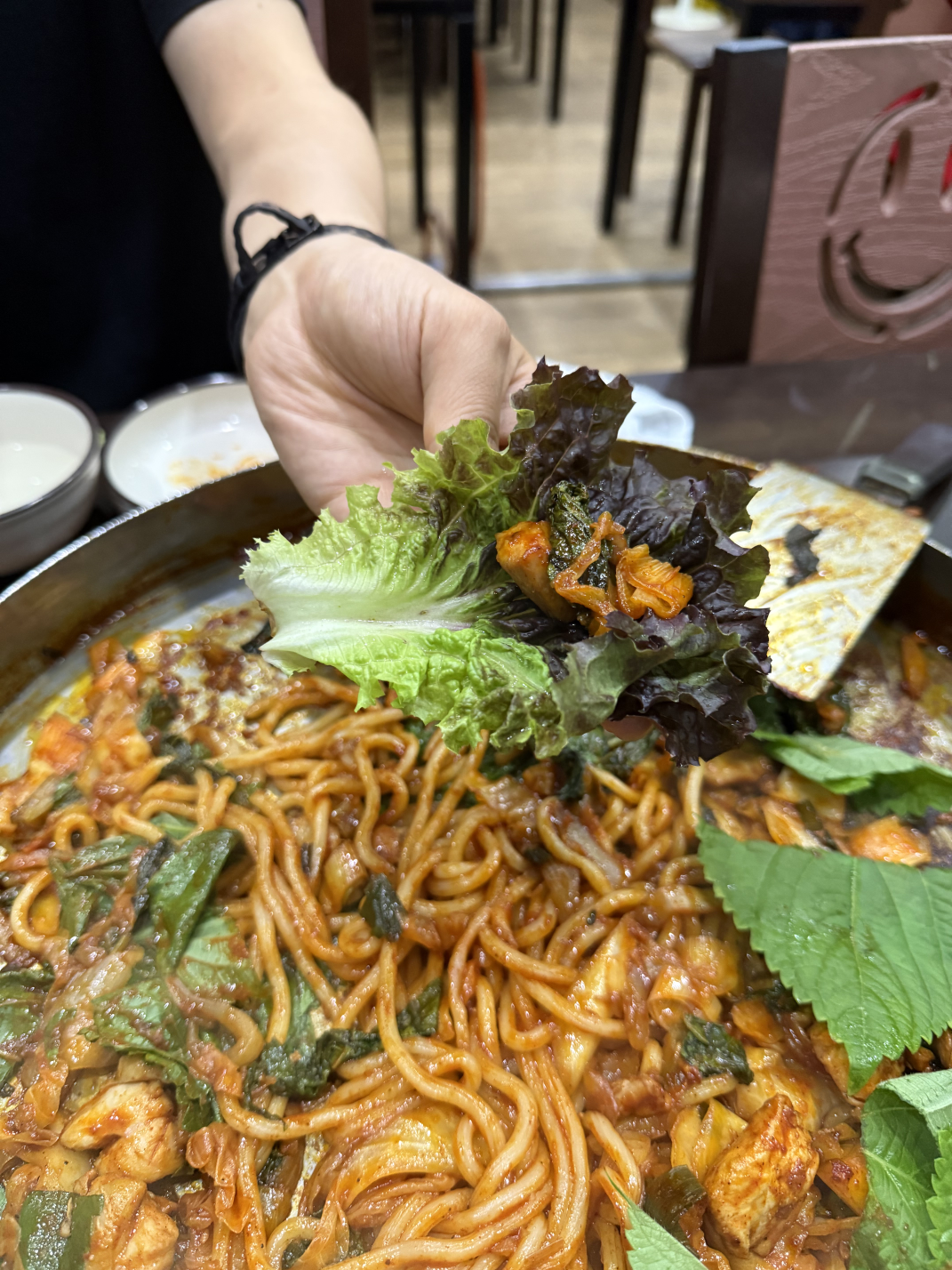 Jeontongchuncheondakgalbigwoldongjeom (전통춘천닭갈비궐동점) 3