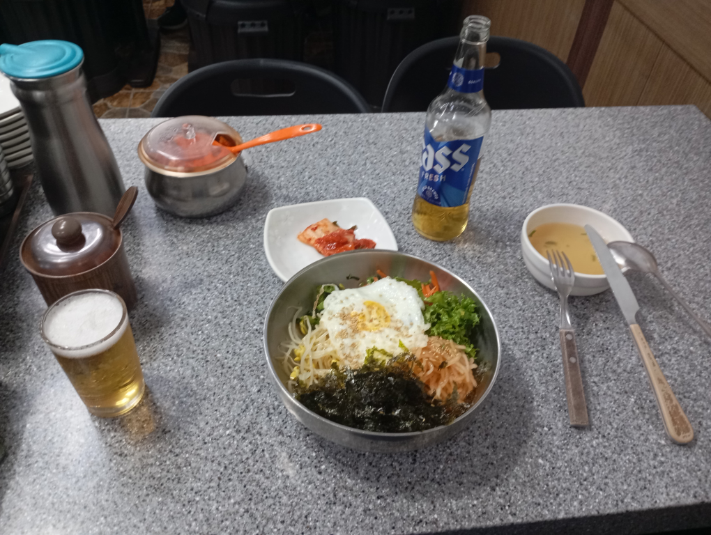 Jeonjumyeongmulkongnamulgukbap (전주명물콩나물국밥) 1