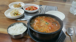 내린천민물매운탕 황골낙지 영통점 사진 2