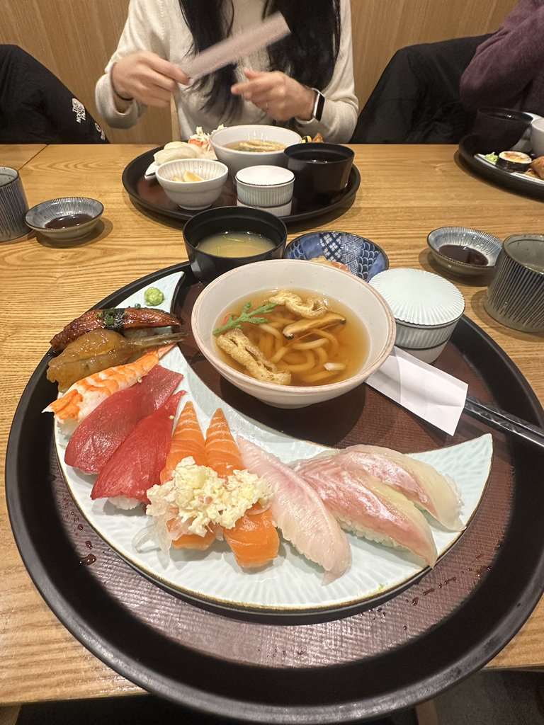 상무초밥 1